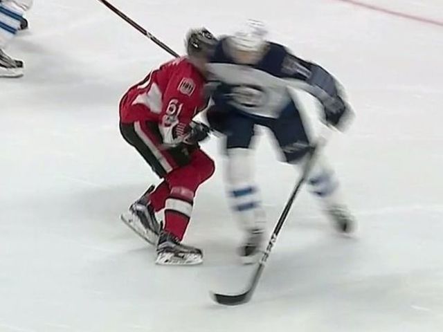 Stone leaves game after head shot from Trouba