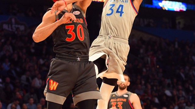 Greek Freak puts Steph Curry on a poster