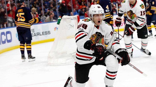 Kane makes more American goal-scoring history with 20th of season