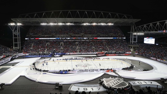 Hockey bettors feasting on one big trend when the NHL goes outdoors