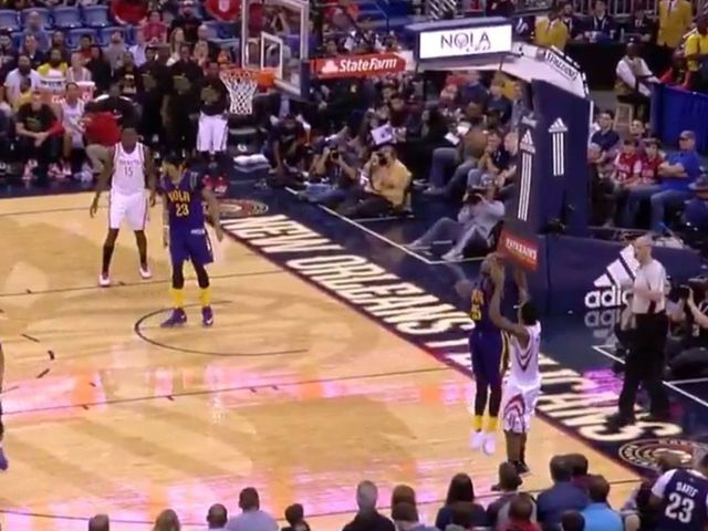 Lou Williams drains back-to-back 3-pointers in Rockets debut