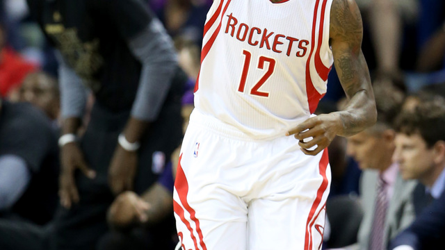 Lou Williams leads Rockets with 27 points in debut