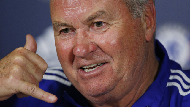 Report: Leicester approaches hired gun Hiddink over interim gig