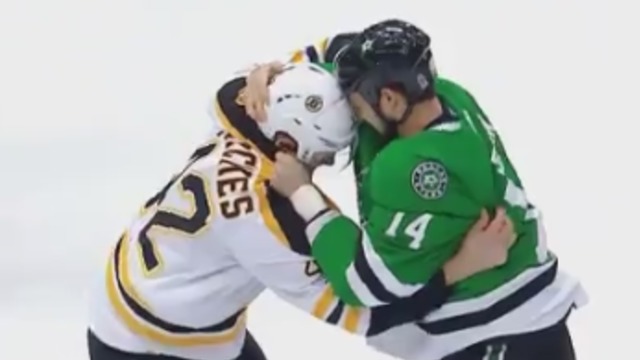 Benn, Backes drop gloves at opening faceoff