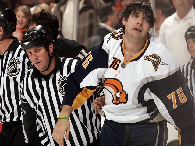 Ex-NHLer Andrew Peters suspended from coaching Jr. Sabres after youth fight