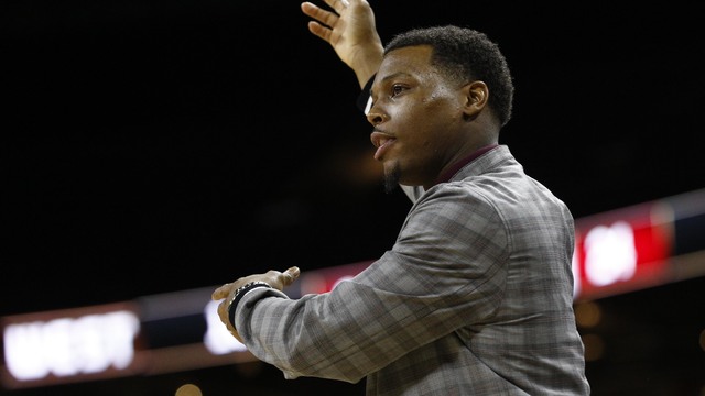 Lowry day to day with wrist injury after tests come back clean