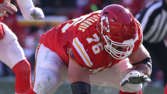 Chiefs' Duvernay-Tardif wants 'M.D.' added to back of jersey