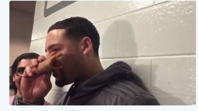 Watch: Klay Thompson crushes pizza during postgame interview