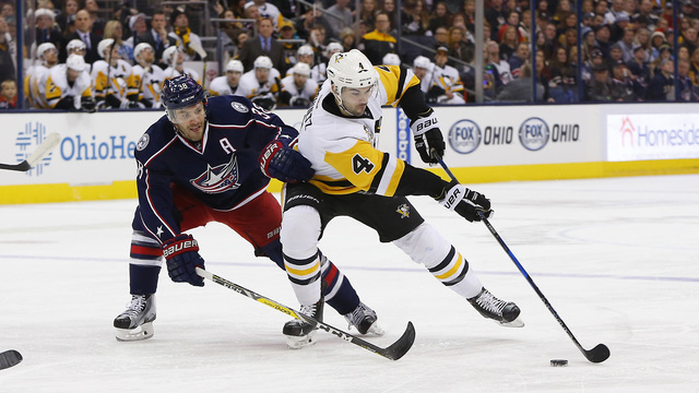 Schultz credits turnaround with Penguins to Gonchar's teaching