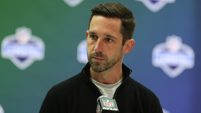 Shanahan unfazed by Ryan's criticism of Super Bowl play-calling speed
