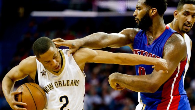 Watch: Drummond ejected for swipe at Pelicans' Frazier