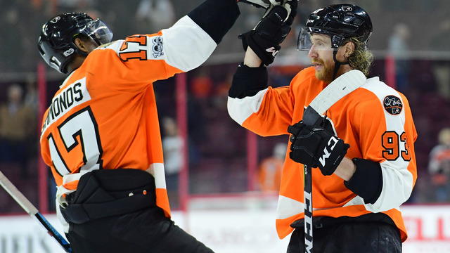 Voracek donating nearly 400 new hats after Simmonds' non-trick