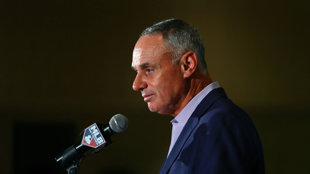Manfred: Red Sox-Yankees sign-stealing 'not an ongoing issue'