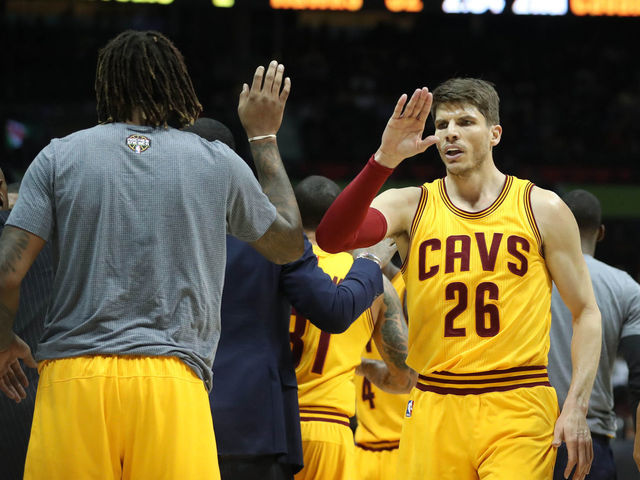 Cavs set NBA regular-season record with 25 threes vs. Hawks
