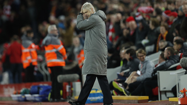 Wenger left Sanchez out of starting lineup to 'go more direct'