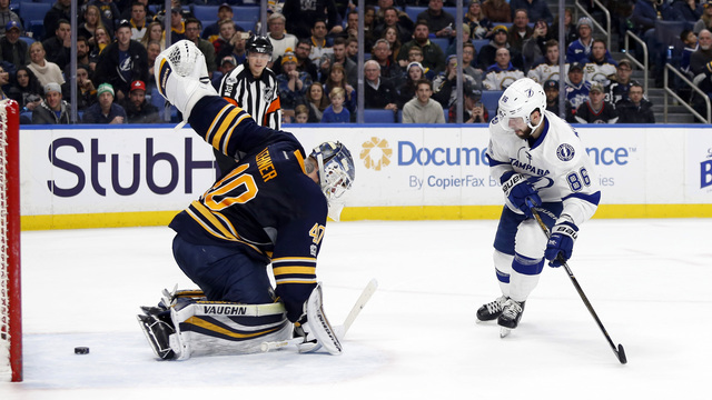 Kucherov seals Lightning victory with cheeky shootout goal