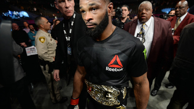 Fighters react to uneventful UFC 209 main event