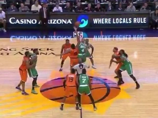 Isaiah Thomas, Tyler Ulis face off in mini jump ball