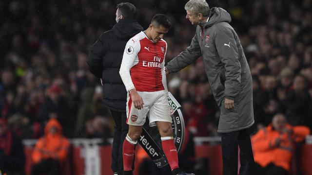 Wenger: Reports of Alexis Sanchez bust-up 'completely false'