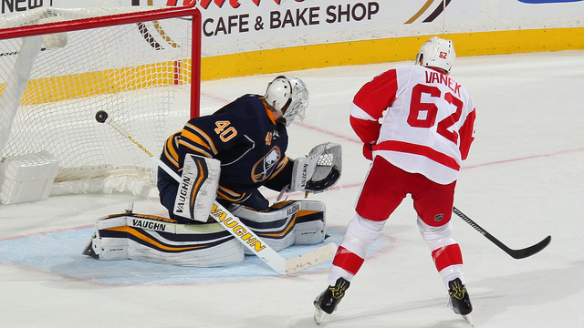 Sabres' Lehner saveless in shootouts this season
