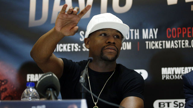 Mayweather on McGregor fight: I had to give people what they wanted