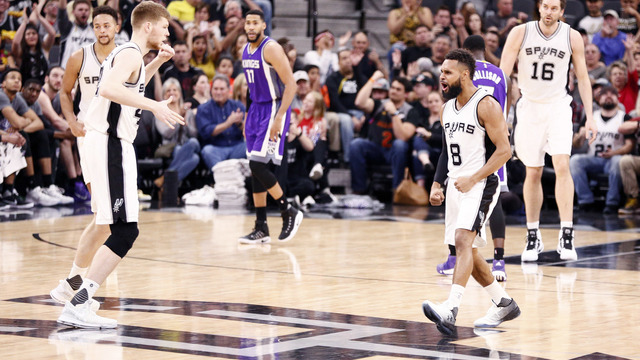 Spurs clinch 18th straight 50-win season with 28-point comeback vs. Kings
