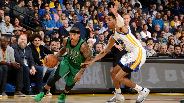 Warriors fall apart in 4th, have home streak snapped by Celtics