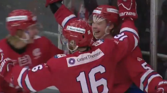 Canucks' Dahlen explodes offensively in Swedish playoff game