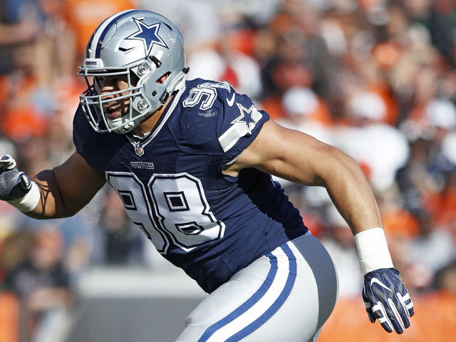 Report: Cowboys' Crawford diagnosed with lateral ankle sprain