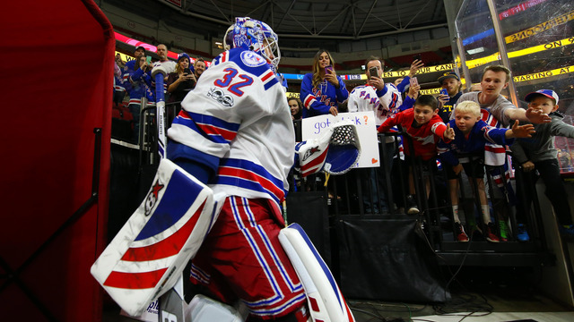 Despite another home loss, Zuccarello confident in Raanta's 'calm' approach