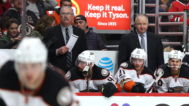 Carlyle earns 400th career win: 'I've been lucky to coach good players'