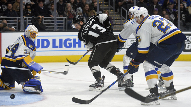 Allen leads Blues to big win over Kings in Western wild-card showdown