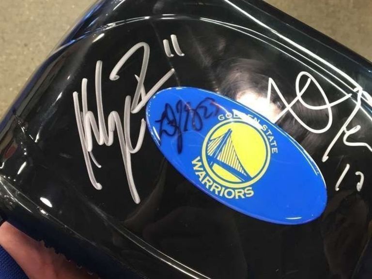 So Klay Thompson Signed A Fan S Toaster And Looked Exactly How He Should Have