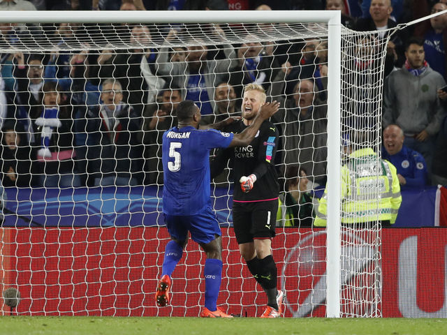 Watch: Schmeichel thwarts late Sevilla penalty, sends Leicester through