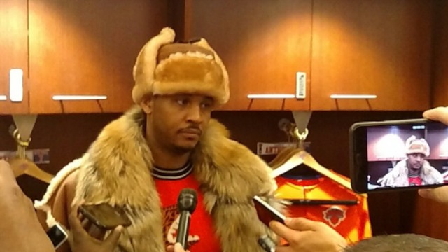 Melo celebrates rare Knicks win by dressing for windswept plains of Hoth