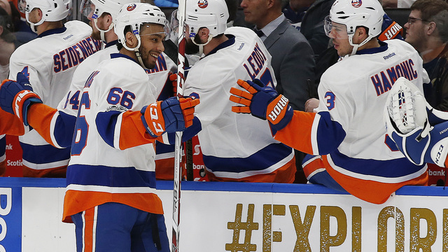 Islanders' Ho-Sang proving worth in 1st NHL taste