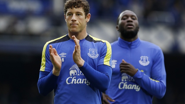 Report: Chelsea considering £100M double swoop for Lukaku, Barkley