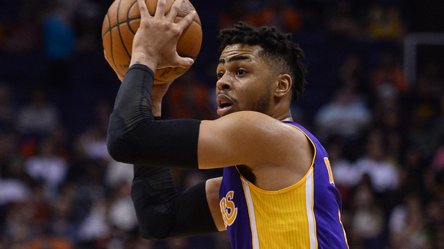 D'Angelo Russell has dubious line in loss to Rockets