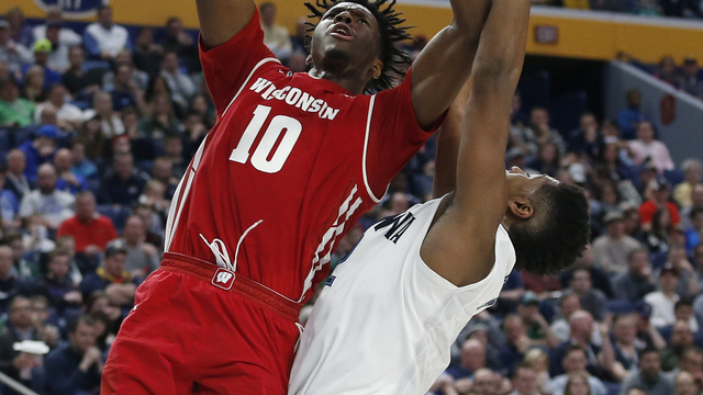 Watch: Wisconsin upsets defending champ Villanova with clutch Hayes layup