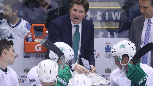 Babcock: Leafs earned 'absolutely huge point' in OT loss to Blackhawks