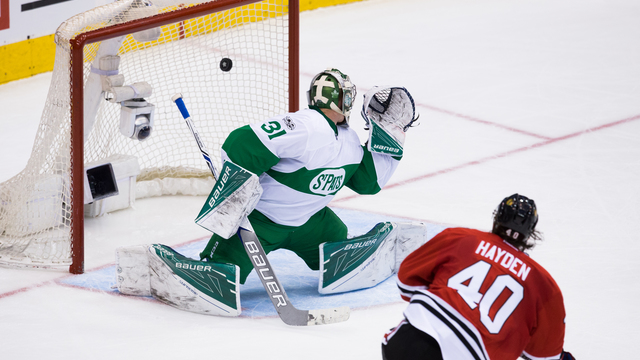 Watch: Blackhawks' Hayden goes skate to stick to shelf for 1st NHL goal
