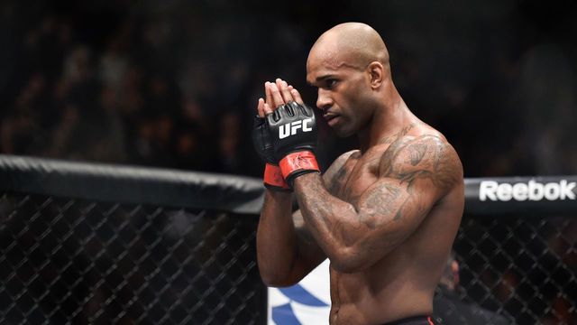 Manuwa expects title shot or crossover fight if he beats Oezdemir