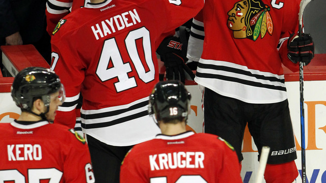 Blackhawks clinch 9th straight playoff berth