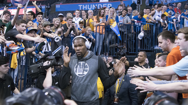 Report: Warriors furious over Durant's treatment in OKC return