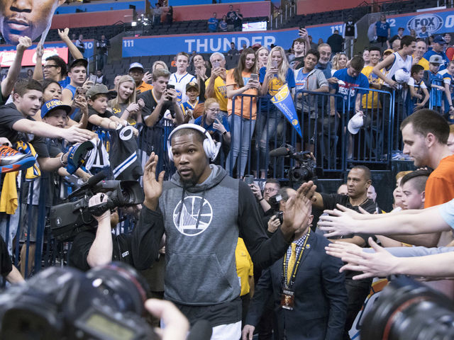Report: Warriors furious over Durant's treatment in OKC return
