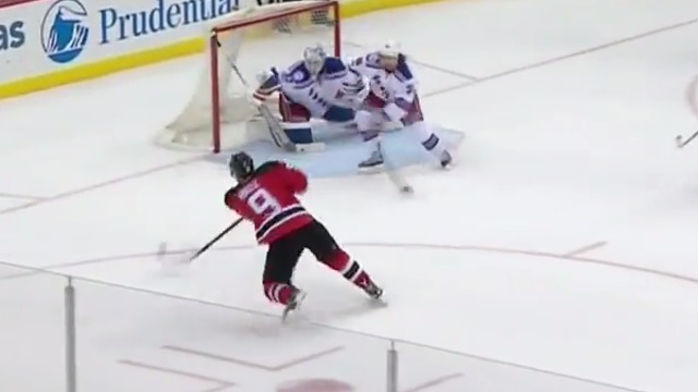 Hall beats Raanta with sweet, off-balance wrister