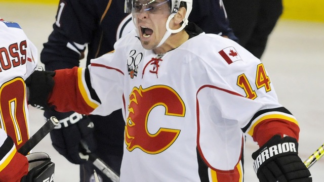 Theo Fleury: Tkachuk elbow 'sent a message' to the league