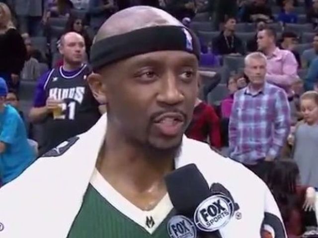 Bucks' Terry has zero chill analyzing Kings' 1st-half defense