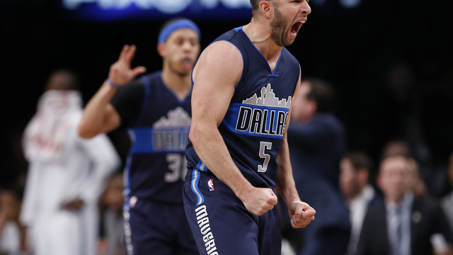 Watch: Mavs' Barea ejected for throwing Griffin to ground