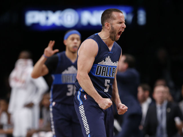 Watch: Mavs' Barea ejected for throwing Griffin to ground
